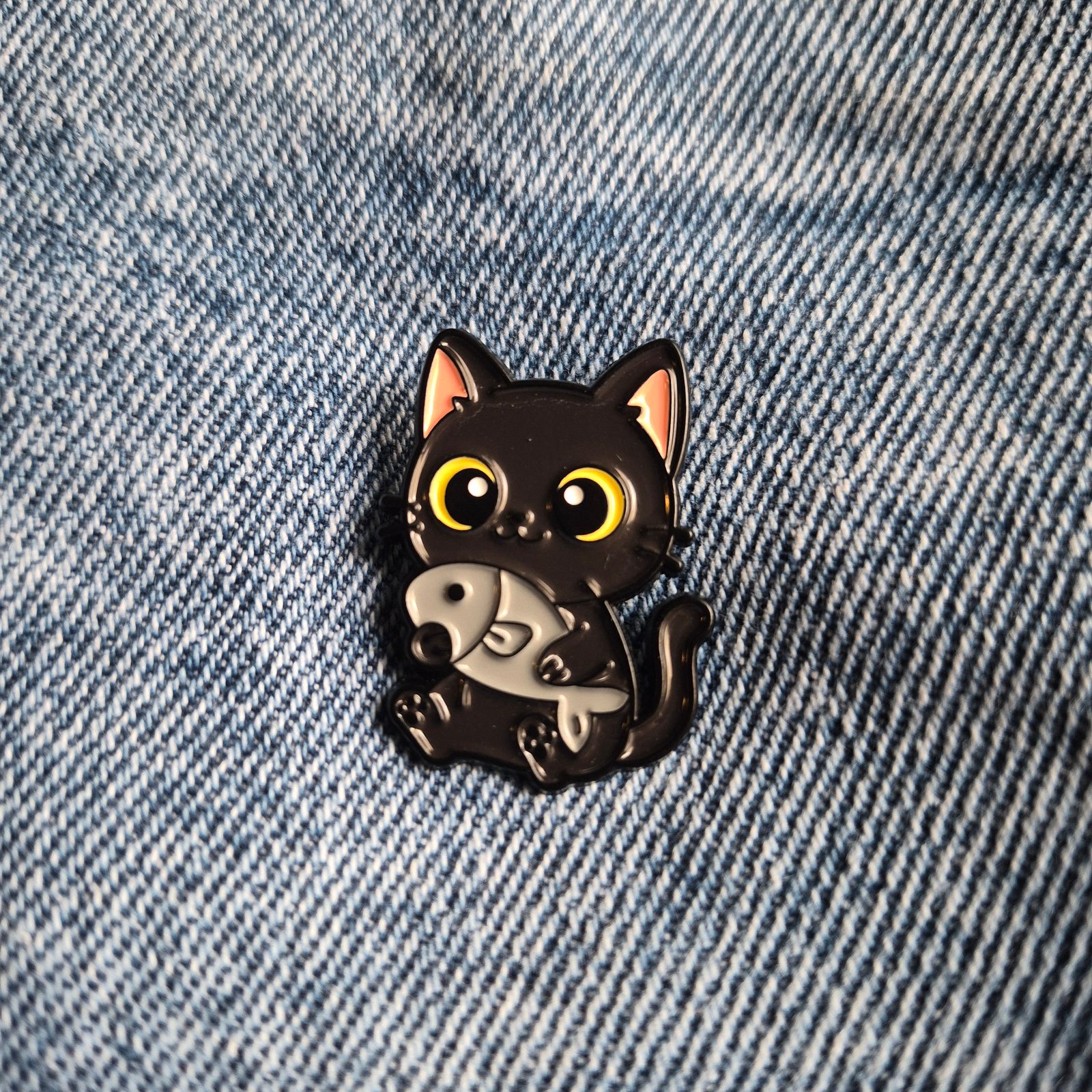 Pin Gato Negro